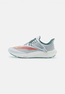 Nike Performance AIR ZOOM PEGASUS 39 FLYEASE - Laufschuh Neutral - Pure Platinum/total Orange/mineral Slate/bright Spruce/summit White/mint Foam | Herren