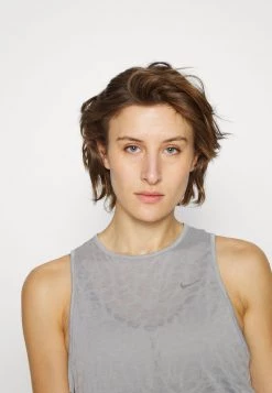 Nike Performance Damen Sport T-shirt - Particle Grey/white -Angebote Nike Store d8667aaed9bb4f50951cb6c2c56b4859