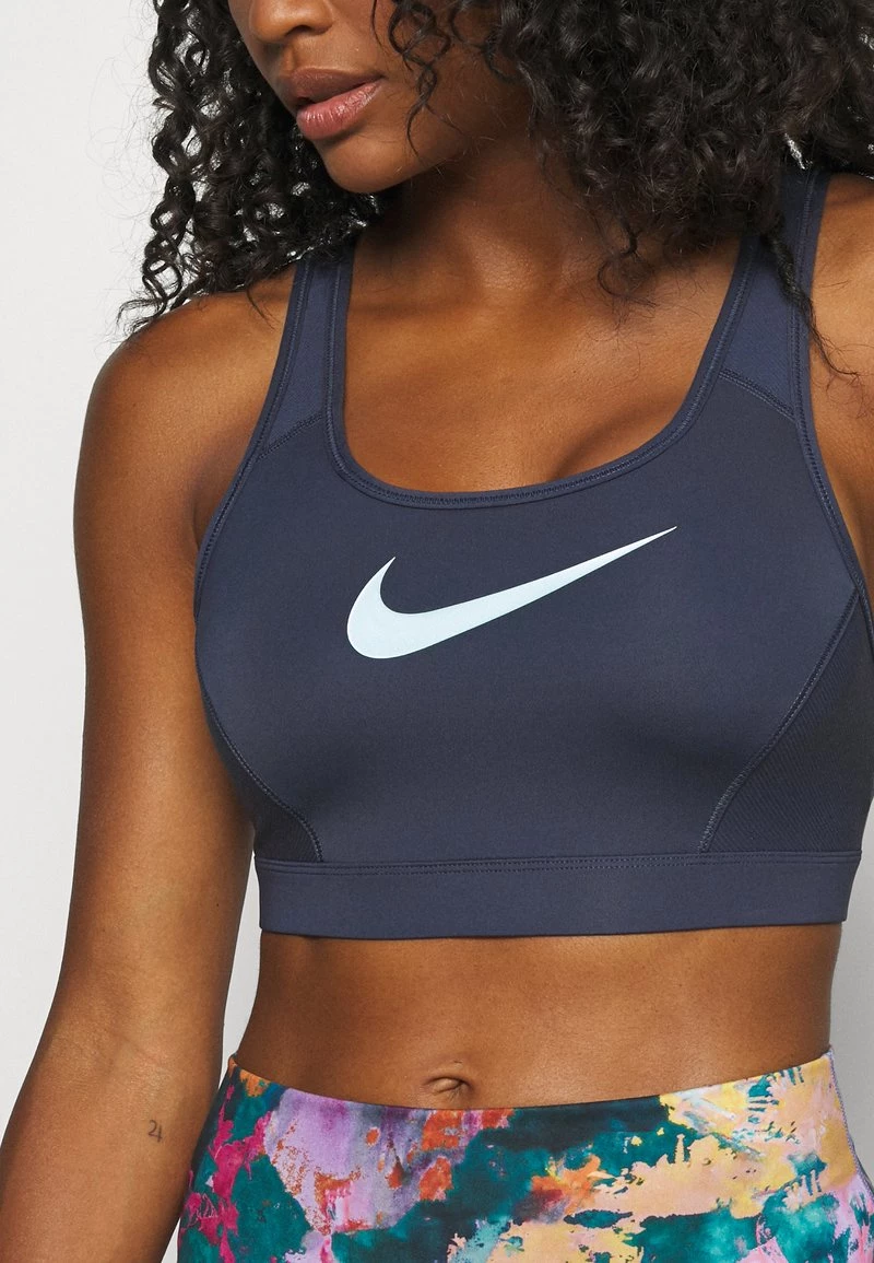 Nike Performance Damen FEMME BRA - Sport-BH Mit Mittlerer Stützkraft - Thunder Blue/copa 6 Nike Performance Damen FEMME BRA - Sport-BH Mit Mittlerer Stützkraft - Thunder Blue/copa – Bild 6