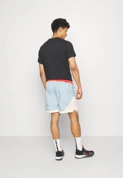 Nike Performance Herren DNA SHORT - Kurze Sporthose - Track Red/boarder Blue/atmosphere/white -Angebote Nike Store dad8117fe7b3473091d88a32945afe14