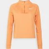 Nike Performance Langarmshirt - Hot Curry/white | Damen