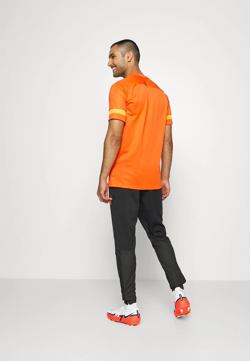 Nike Performance Herren STRIKE PANT WINTERIZED - Jogginghose - Black/total Orange 3 Nike Performance Herren STRIKE PANT WINTERIZED - Jogginghose - Black/total Orange – Bild 3