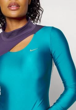 Nike Performance Damen BODYSUIT - Langarmshirt - Bright Spruce/cave Purple/gold 11 Nike Performance Damen BODYSUIT - Langarmshirt - Bright Spruce/cave Purple/gold -Angebote Nike Store dbb45e4c23a04a3199eb18ad503f24f1