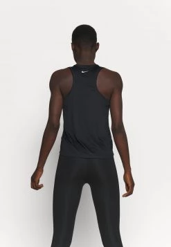 Nike Performance Damen RUN TANK - Top - Black/silver 8 Nike Performance Damen RUN TANK - Top - Black/silver -Angebote Nike Store dc0f6e059f40491394514e2a94f2d1e0