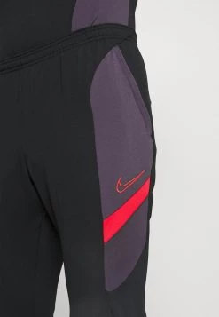 Nike Performance Herren DRY ACADEMY SUIT - Trainingsanzug - Black/siren Red -Angebote Nike Store dd6e13f3d8214c0dbd3816d67f032f58
