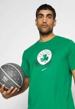 Nike Performance Herren NBA BOSTON CELTICS LOGO TEE - Vereinsmannschaften - Clover 9 Nike Performance Herren NBA BOSTON CELTICS LOGO TEE - Vereinsmannschaften - Clover -Angebote Nike Store dee35e14907e46a0a5b5b10229dac30c