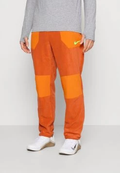 Nike Performance Herren WNTRIZED PANT - Jogginghose - Burnt Sunrise/sport Spice/total Orange