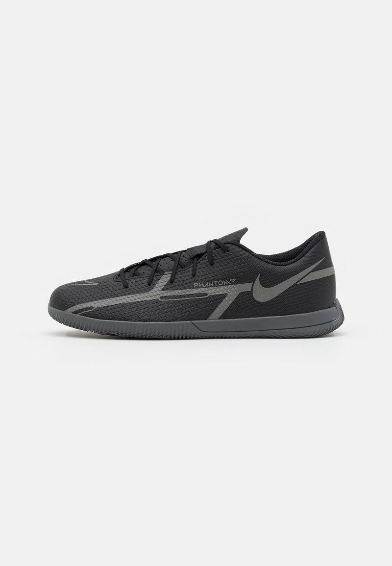Nike Performance PHANTOM GT2 CLUB IC - Fußballschuh Halle - Black/iron Grey/metallic Bomber Gry | Unisex 1 Nike Performance PHANTOM GT2 CLUB IC - Fußballschuh Halle - Black/iron Grey/metallic Bomber Gry | Unisex