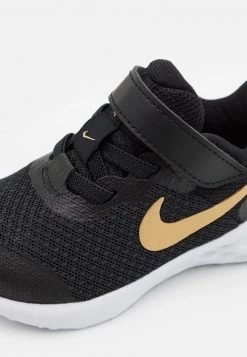 Nike Performance REVOLUTION 6 TDV UNISEX - Laufschuh Neutral - Black/metallic Gold/white -Angebote Nike Store e50a9c3270a145469914c8a18fdafcf1