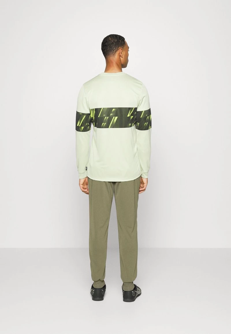 Nike Performance Herren FC LIBERO PANT - Jogginghose - Medium Olive/habanero Red/white 3 Nike Performance Herren FC LIBERO PANT - Jogginghose - Medium Olive/habanero Red/white – Bild 3