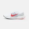 Nike Performance Herren AIR ZOOM VOMERO 15 - Laufschuh Neutral - White/chile Red/pure Platinum/wolf Grey/glacier Blue/black