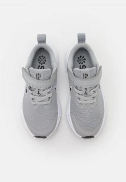 Nike Performance STAR RUNNER 3 UNISEX - Laufschuh Neutral - Light Smoke Grey/smoke Grey/black 9 Nike Performance STAR RUNNER 3 UNISEX - Laufschuh Neutral - Light Smoke Grey/smoke Grey/black -Angebote Nike Store ebddd5b455824365a3632c7a021f8697