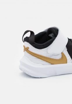 Nike Performance TEAM HUSTLE 10 UNISEX - Basketballschuh - Black/metallic Gold/white/photon Dust -Angebote Nike Store ec1db027b3714b1c9fe0438c04e5370b