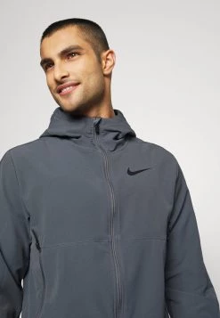 Nike Performance Herren FLEX VENT MAX - Trainingsjacke - Iron Grey/black 9 Nike Performance Herren FLEX VENT MAX - Trainingsjacke - Iron Grey/black -Angebote Nike Store ec9634e779224c79b023ce18b69191e4