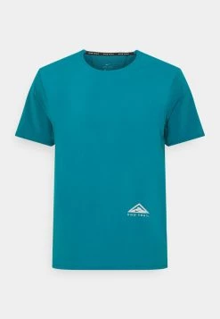 Nike Performance Herren M NK DF TRAIL RISE - T-Shirt Print - Bright Spruce