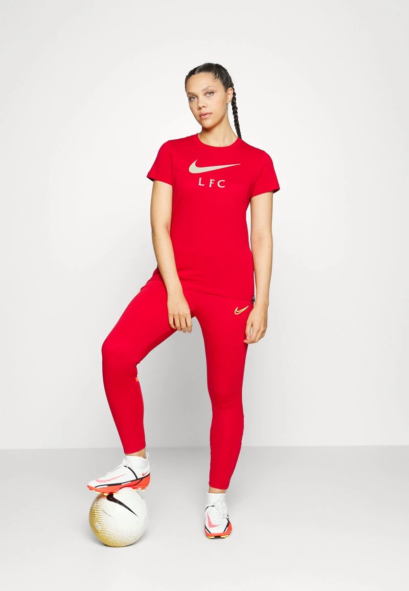 Nike Performance LIVERPOOL FC CLUB TEE - Vereinsmannschaften - Gym Red | Damen 2 Nike Performance LIVERPOOL FC CLUB TEE - Vereinsmannschaften - Gym Red | Damen – Bild 2