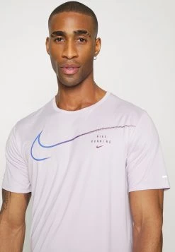 Nike Performance Herren RUN MILER - Sport T-shirt - Doll/sangria -Angebote Nike Store eceb34f13e4e4a0ea61208a113626431