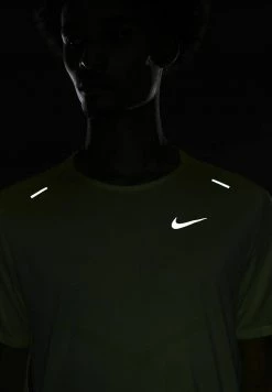 Nike Performance Herren TECHKNIT ULTRA - T-Shirt Print - Volt/white -Angebote Nike Store edab0bbae7f24a928c4094765e133aea