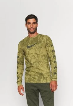 Nike Performance Herren Sport T-shirt - Coriander