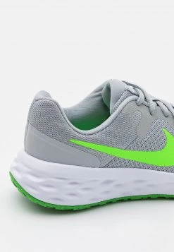 Nike Performance REVOLUTION 6 UNISEX - Laufschuh Neutral - Light Smoke Grey/green Strike/dark Smoke Grey/chrome -Angebote Nike Store edc6e02c98294bc38ad9a61287d16bad