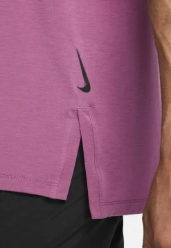 Nike Performance Herren TANK - Sport T-shirt - Cactus Flower Light Mulberry Black -Angebote Nike Store ee78ef2f077543198138c37db84a73e6