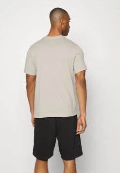 Nike Performance Herren TEE - Sport T-shirt - Stone -Angebote Nike Store eee0be72de4e4b02ad5f4f3b03bcb214