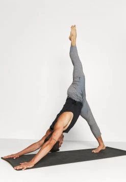 Nike Performance Herren PANT - Jogginghose - Dark Grey Heather/iron Grey/smoke Grey -Angebote Nike Store ef2543f2525447609ba8acebb6526175