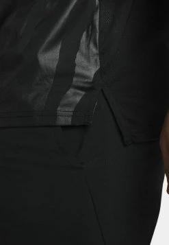 Nike Performance Herren CLASH - T-Shirt Print - Black /white -Angebote Nike Store efc4ba66f313425fb7487f6525a15dfe