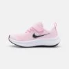 Nike Performance STAR RUNNER 3 UNISEX - Laufschuh Neutral - Pink Foam/black/metallic Silver