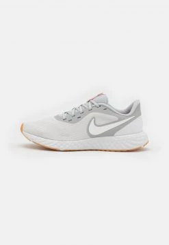 Nike Performance Herren REVOLUTION 5 - Laufschuh Neutral - Platinum Tint/summit White/grey Fog/white/yellow/chile Red