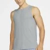 Nike Performance TANK - Sport T-shirt - Smoke Grey | Herren
