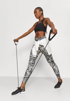 Nike Performance Damen SPARKLE BRA - Sport-BH Mit Mittlerer Stützkraft - Black/white -Angebote Nike Store f6b253b131534ce0b67d95de648789e1