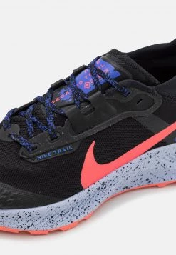 Nike Performance PEGASUS TRAIL 3 GTX - Laufschuh Trail - Black/flash Crimson/lapis/bright Mango/ghost | Damen -Angebote Nike Store f6dcb68dbe3a4833ba766b171b4b94a4