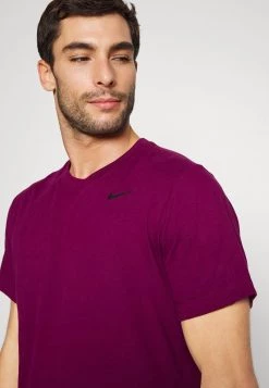 Nike Performance Herren TEE CREW SOLID - Sport T-shirt - Sangria/black -Angebote Nike Store f9f2e2311c5c45cf917f083668442619
