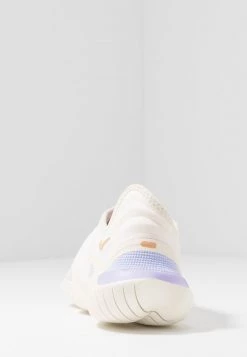 Nike Performance Damen FREE RN FLYKNIT 3.0 - Laufschuh Natural Running - Light Cream/celestial Gold/purple Agate -Angebote Nike Store fc1b0c4ea253430f861535c7e53464a7