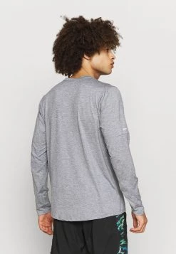 Nike Performance Herren CREW - Langarmshirt - Smoke Grey/grey Fog/silver -Angebote Nike Store fd4cc8d650724064a80ff9a469f2c6c9