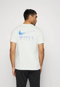 Nike Performance Herren EASONAL TEE - T-Shirt Print - White -Angebote Nike Store fe69ba34f5aa4bc08229ce6c6a90a965
