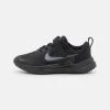 Nike Performance DOWNSHIFTER 12 NN UNISEX - Laufschuh Neutral - Black/ligt Smoke Grey/dark Smoke Grey
