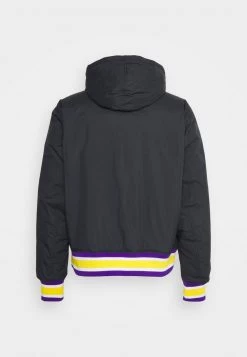 Nike Performance Herren NBA LOS ANGELES LAKERS MOMENTS MIXTAPES JACKET - Vereinsmannschaften - Black/coast/amarillo/field Purple 4 Nike Performance Herren NBA LOS ANGELES LAKERS MOMENTS MIXTAPES JACKET - Vereinsmannschaften - Black/coast/amarillo/field Purple -Angebote Nike Store ff1b7fe00be34ca7a7b942bd345aad0a