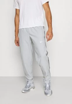 Nike Performance Herren RUN STRIPE PANT - Jogginghose - Light Smoke Grey/smoke Grey/reflective Silver