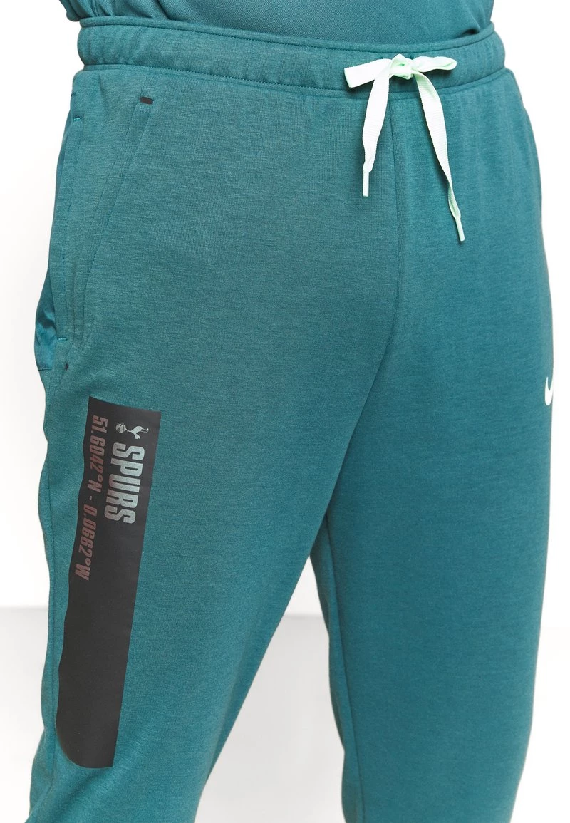 Nike Performance Herren TOTTENHAM HOTSPURS TRAVEL - Jogginghose - Dark Teal Green/hasta/vapor Green 5 Nike Performance Herren TOTTENHAM HOTSPURS TRAVEL - Jogginghose - Dark Teal Green/hasta/vapor Green – Bild 5